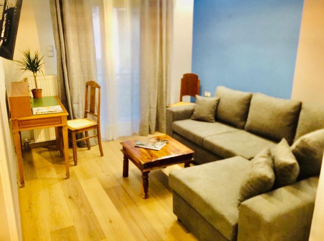 Athens Central Blue Grand Apartment Buitenkant foto